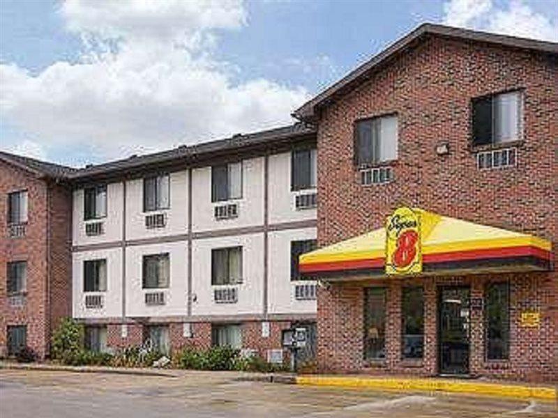Super 8 By Wyndham Omaha/West Dodge Motel Eksteriør billede