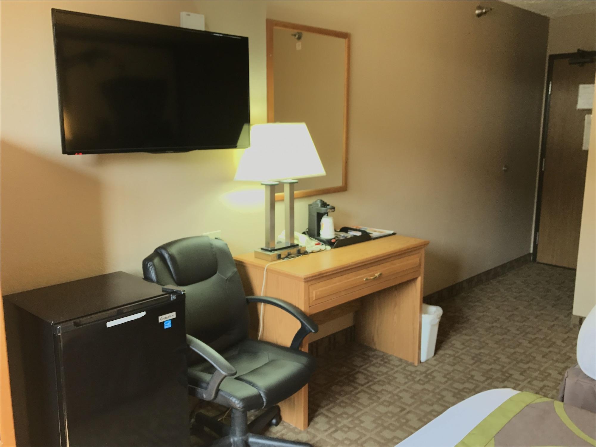 Super 8 By Wyndham Omaha/West Dodge Motel Eksteriør billede
