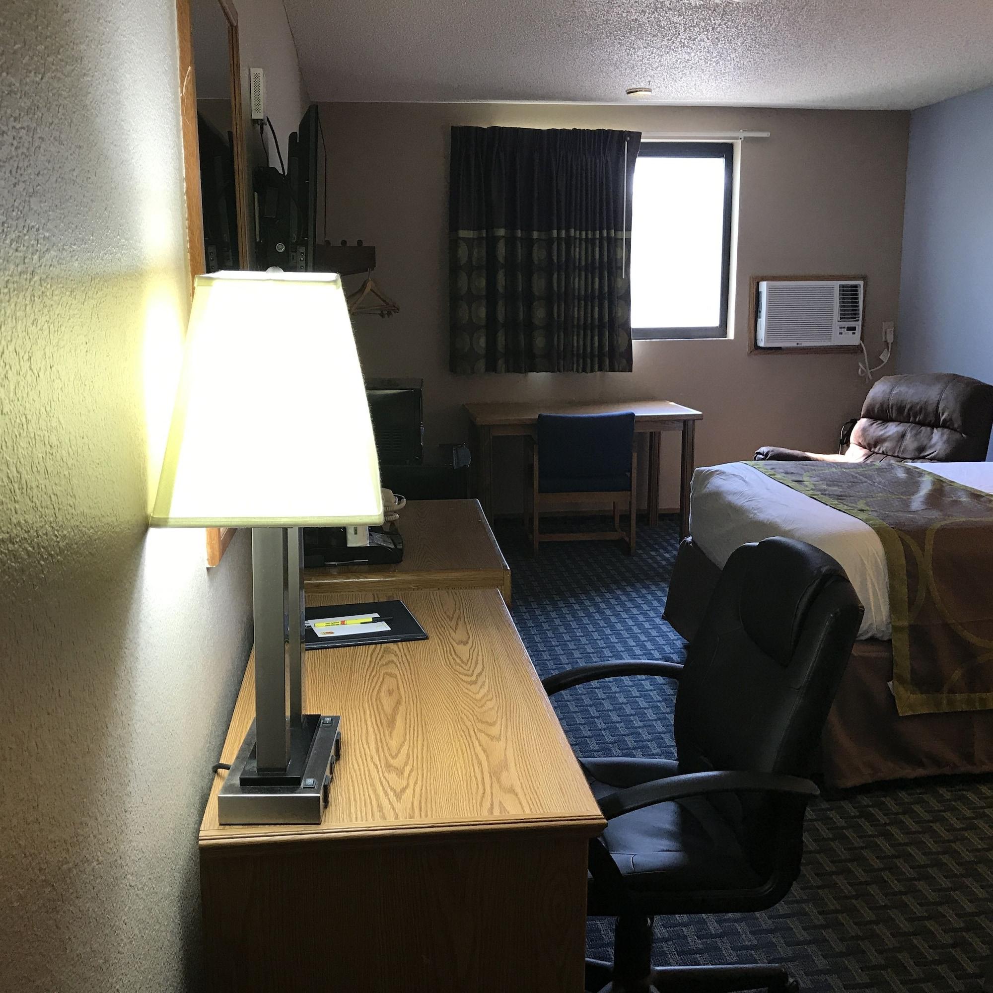 Super 8 By Wyndham Omaha/West Dodge Motel Eksteriør billede