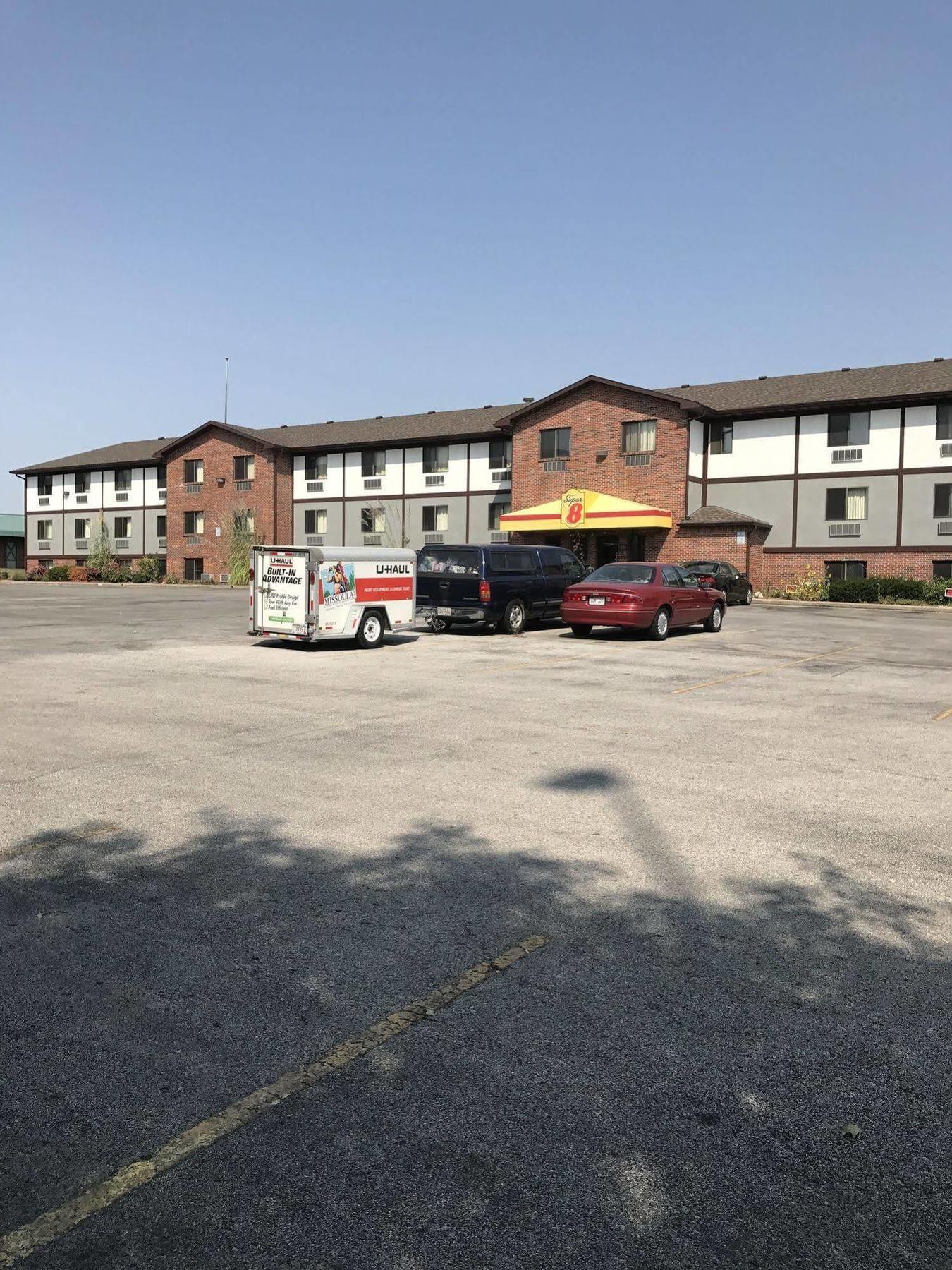Super 8 By Wyndham Omaha/West Dodge Motel Eksteriør billede